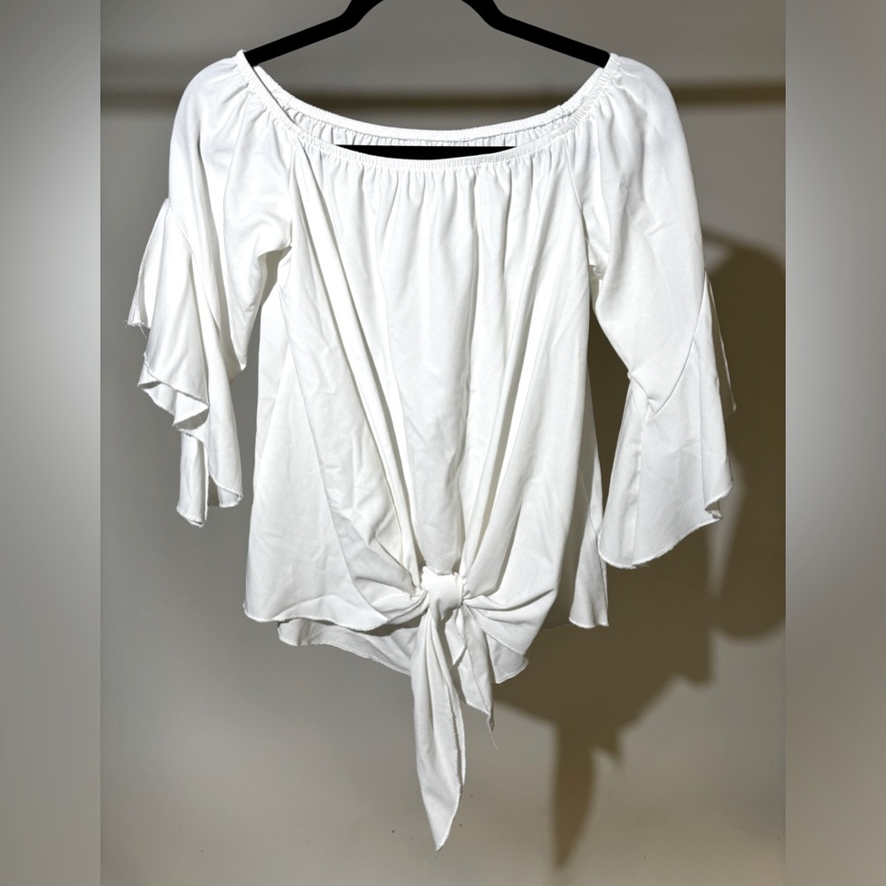 White off/on shoulder Flowy Sleeve Blouse